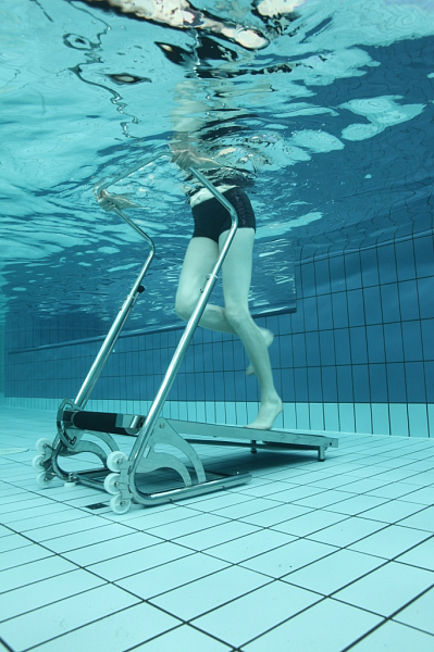 Беговая дорожка для бассейна AQUAJOGG — изображение 5