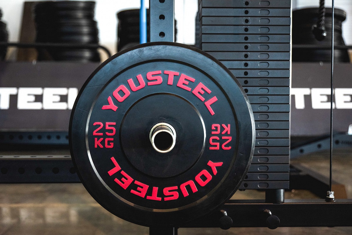 Диск для штанги каучуковый бамперный 25 кг черный YOUSTEEL
