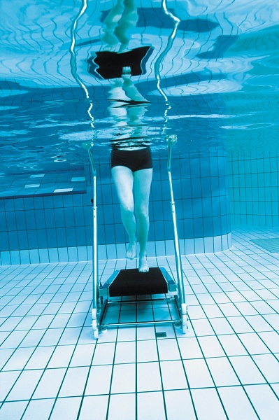Беговая дорожка для бассейна AQUAJOGG — изображение 2